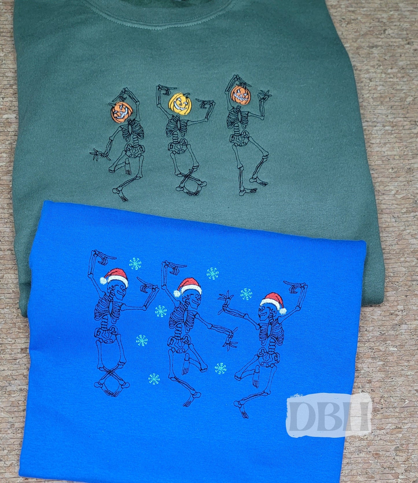 Santa Hat Dancing Skeletons - WS