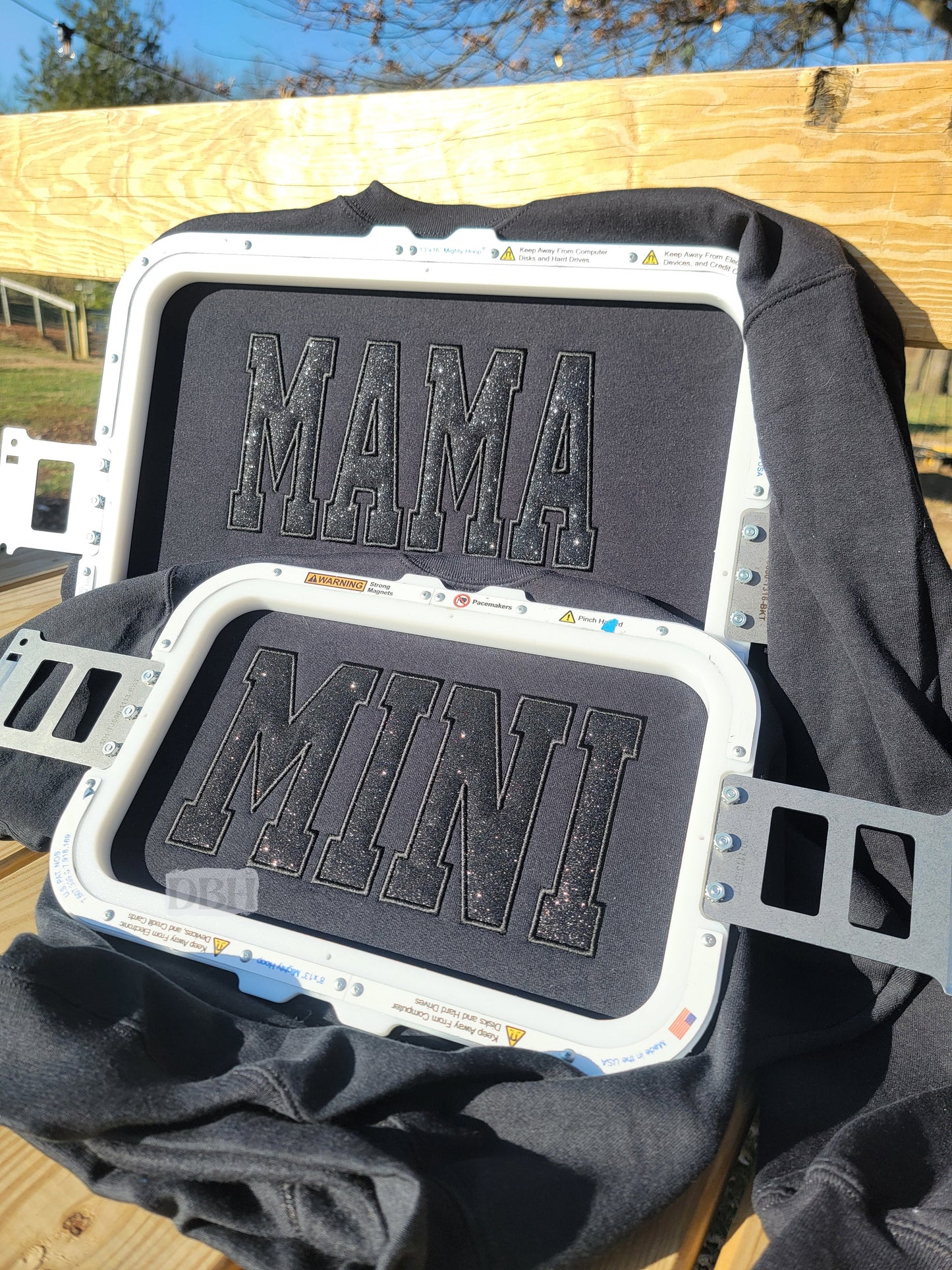 MAMA or MINI with Glitter on Sweatshirts