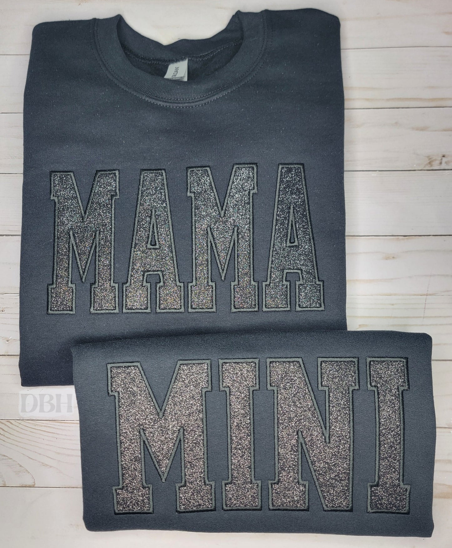 MAMA or MINI with Glitter on Sweatshirts